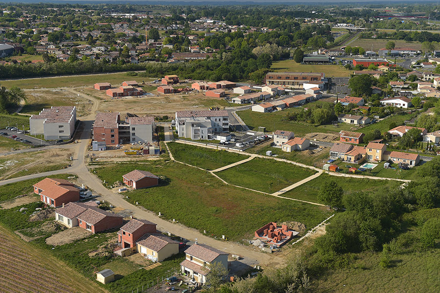 CM-CICSTANDREDECUBZACecoquartierboismilon1