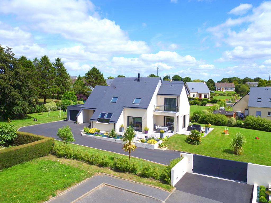 Réalisation de MAISONS DELACOUR