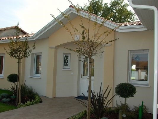 Réalisation de MAISONS LARA