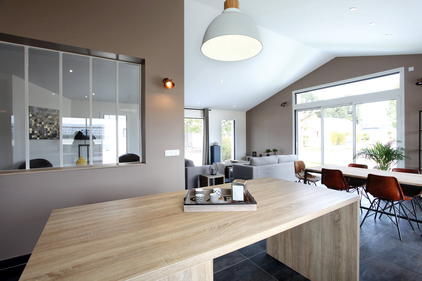 Réalisation de MAISONS LARA