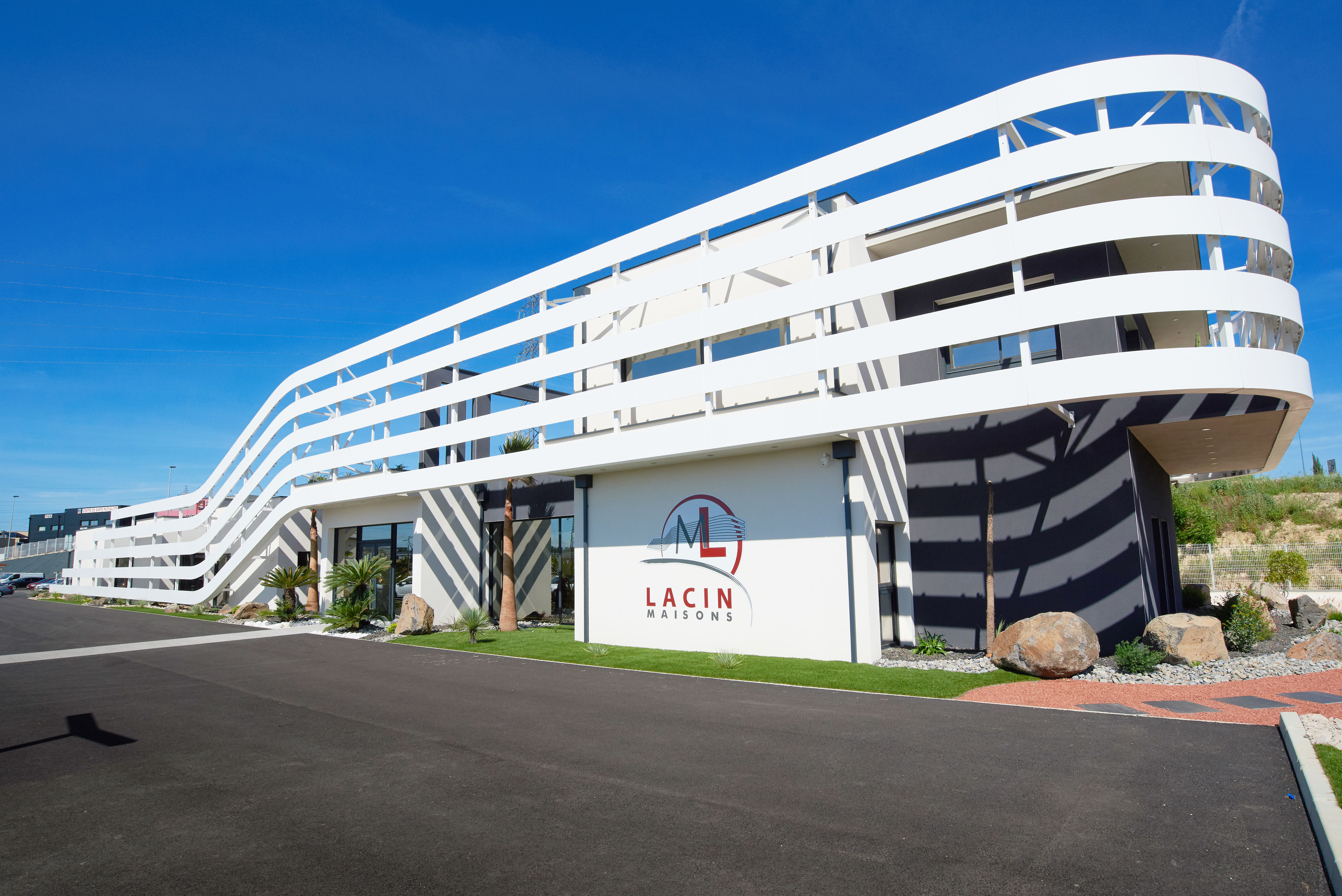 Visuel 1 MAISONS LACIN